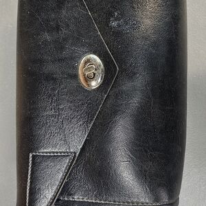 Elegant Black Leather Toiletry Bag